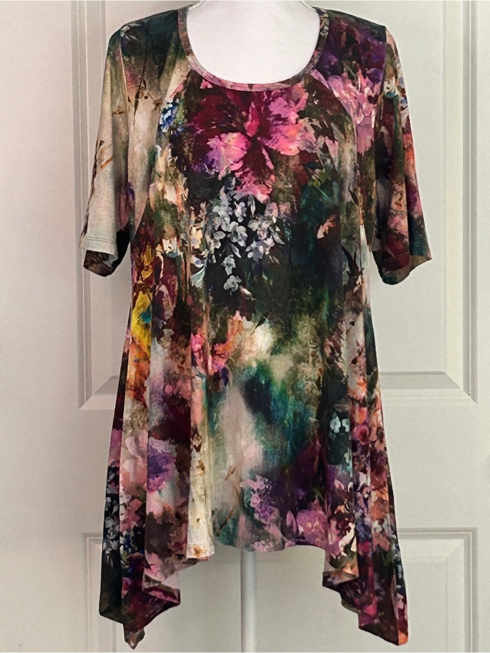Karen Kane Tunic Women’s Plus Size 1X Abstract Blooming Colors Boho Lagenlook